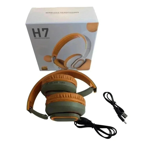 NWT Bluetooth Headphones, Foldable Wireless Over-Ear Green and Brown - Picture 1 of 3